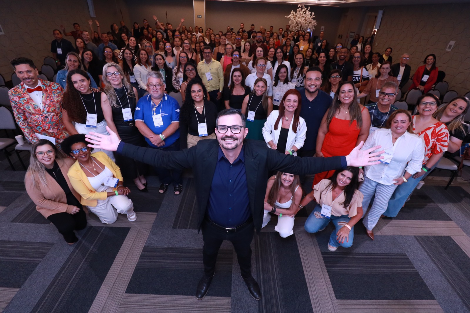 Paolo Petrelli com participantes do evento Sebrae em Goiânia
